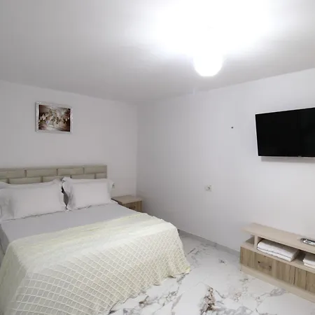 Poda Casa de hóspedes Ksamil