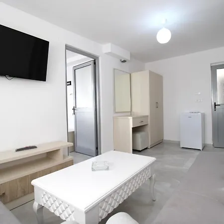 Casa de hóspedes Poda Ksamil