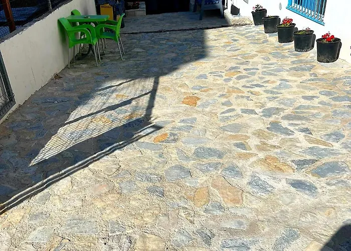 Pensión Poda Ksamil